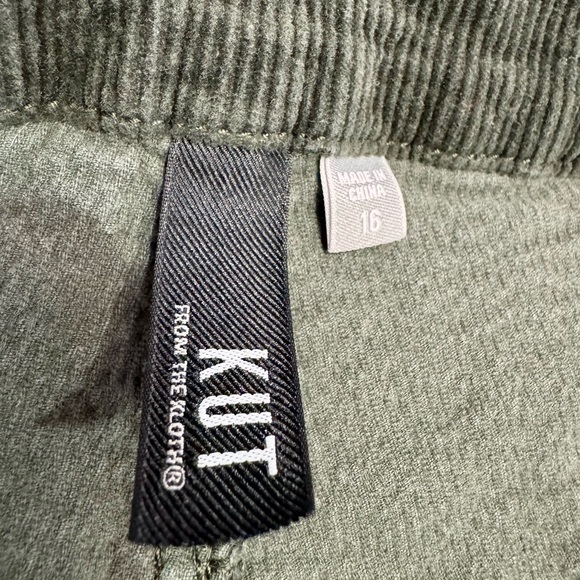 Kut From The Kloth Paola Exposed Ankle Slim Straight Leg Corduroy Pants in Green - Picture 5 of 10